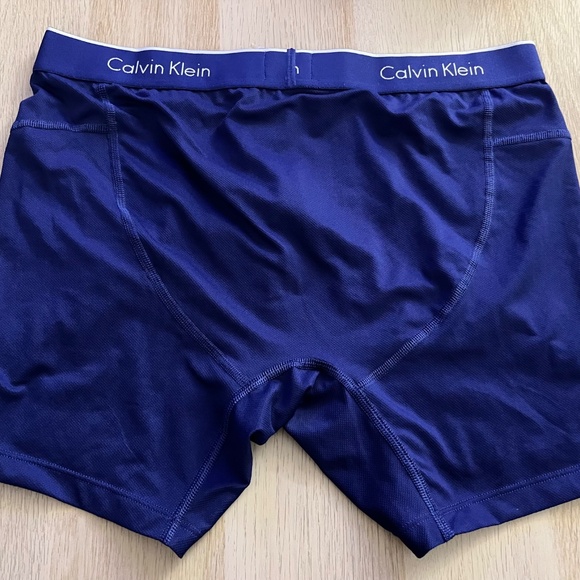 Calvin Klein L boxer briefs - Picture 2 of 3